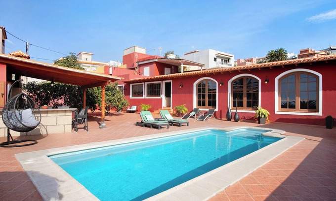 La Vera House | Discover Bonita Casa: Oceanfront Retreat with Private Pool