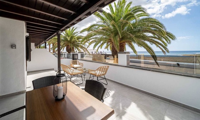 Playa Honda House | Seaside Escape: Vacation Home 'Callao' with Private Terrace