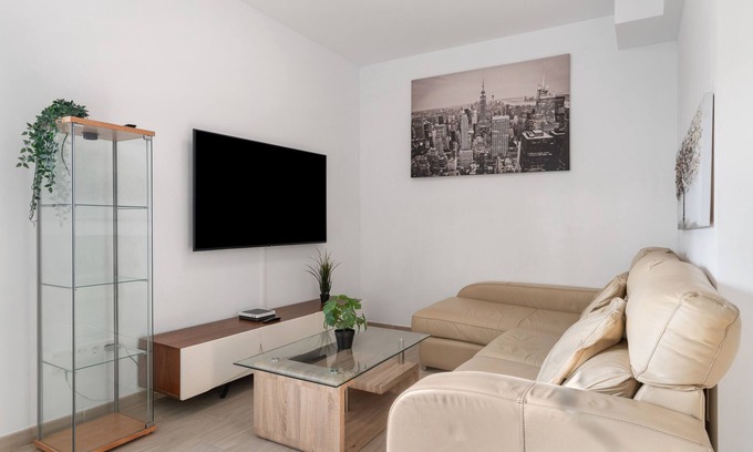 Costa Teguise House | Vacation Home 'Casa Dang' with Sea View, Balcony and Wi-Fi