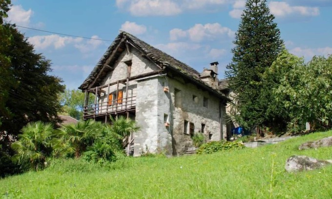 Negrentino House | Vacation home Casa Agnelli in Acquarossa - 4 persons, 2 bedrooms