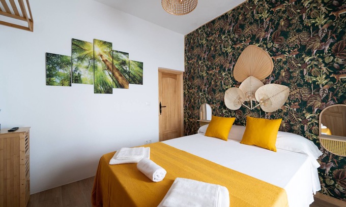 Competa House | Relaxing Retreat at Casa Alegría with Private Terraces & Wi-Fi