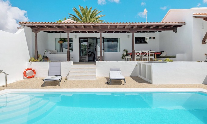 Nazaret House | Beachfront Retreat 'Carmen' with Private Pool & Wi-Fi