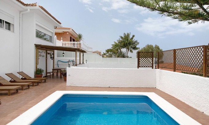 Sauzal House | Seaside Getaway 'Chousa' with Pool and Ocean Views