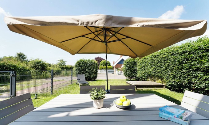 Neukirchen House | Vacation home Dat Ostseehus with 2 terraces in Kraksdorf