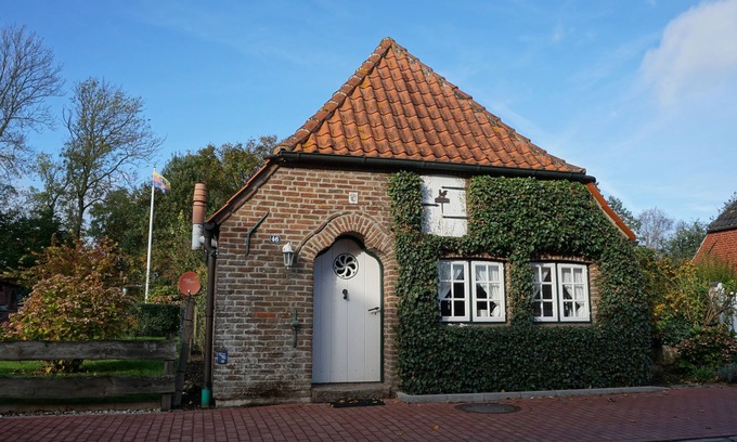 Oldenswort House | Vrbo Property: Guest Rated 9.6 with Pet-Friendly Amenities