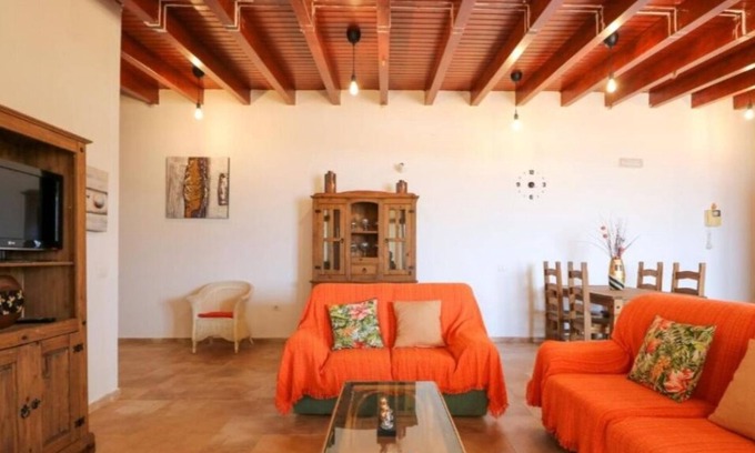 Galdar House | Vacation Home 'Estrella House' with Private Pool, Private Terrace and Wi-Fi