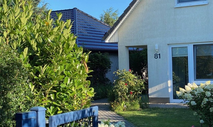 Kaltenhof House | Exceptional Vacation Home "Fenster" on Poel - Pet Friendly!