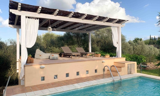 Algaida House | Vacation Home "Finca La Tortuga" with Private Pool, Air Conditioning & Wi-Fi
