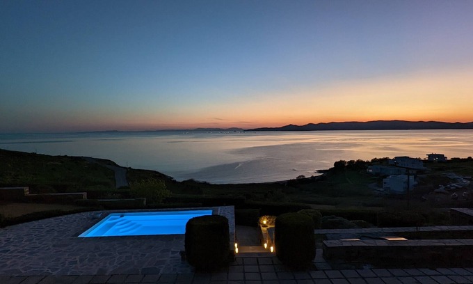 Karystos House | Spacious Akrotiri Vacation Home for 10 with Oceanfront Pool