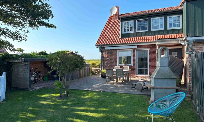 Ostermarsch House | Cozy Vacation Home in Norden for 2 Guests
