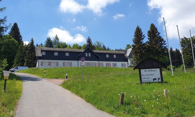 Altenberg House | Spacious Vacation Home for 20 with Sauna and Pool