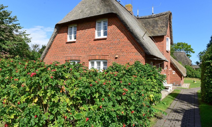 Suderende House | Cozy Vacation Home for 6 Guests in Süderende
