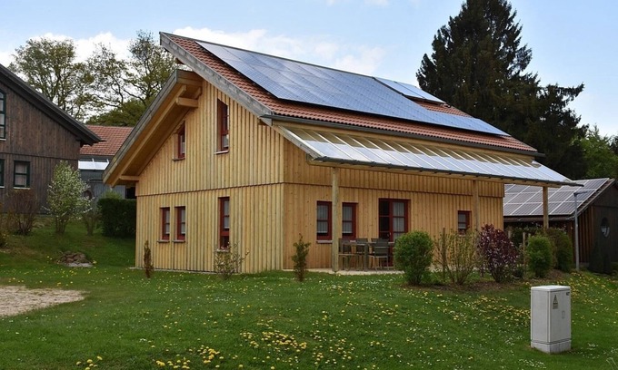 Waldmuenchen House | Ideal Vacation Home for 8 with Spa & Kitchen in Waldmünchen