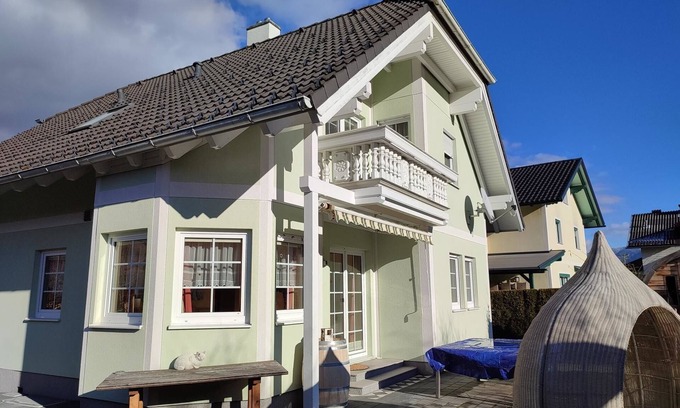 Haus House | Vacation home for 8 guests with 150m² in Aich (269061)