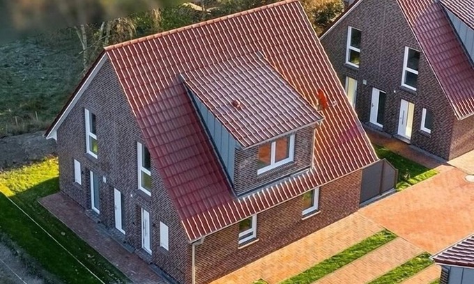 Sturenburgshof House | Inviting Holiday Home for 4 with Ocean View in Tannenhausen