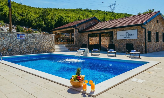 Velika Cista House | Spacious Vacation Home for 10 Guests in Cista Velika