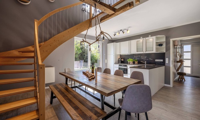 Hunzingen House | Relaxing New Holiday Home with Ocean View & Private Pool