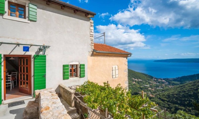 Sucici House | Family-Friendly Vacation Home Mickey in Mošćenička Draga
