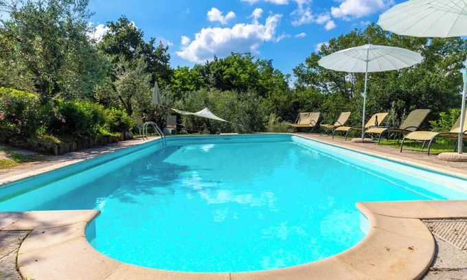 Monte San Savino House | Premier Vacation Home 'La Limonaia' with Pool & Terrace