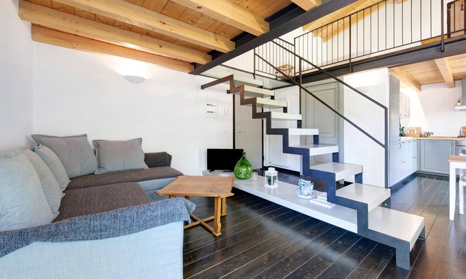 Toscolano Maderno Apartment | Scenic "La Casetta Nel Bosco" with Private Terrace & Wi-Fi