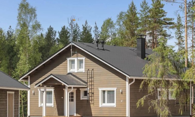 Kuortti House | Top-Rated Vacation Home Kurki with Lake View & Spa