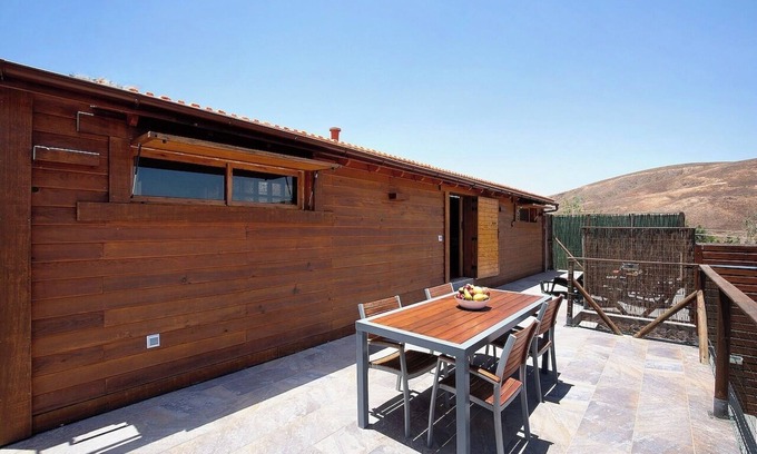 Tuineje House | Mountain View Escape at La Casita De Vidal with Terrace
