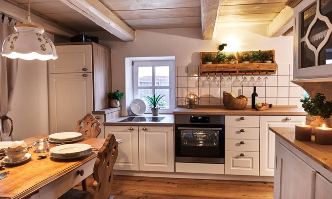 Bottingen Apartment | Relaxing Lilace Vacation Home with Whirlpool and Family Friendly Amenities