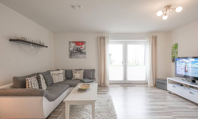 Rantrum House | Cozy Marschblick Vacation Home in Rantrum for 6 Guests