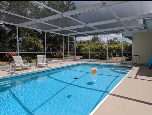Venice Gardens House | Top-Rated Vacation Home on Coral Sands with Oceanfront Views