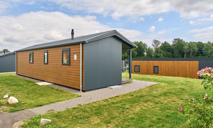 Suesel House | Vacation home Seehafen in Süsel with terrace and direct proximity to the lake
