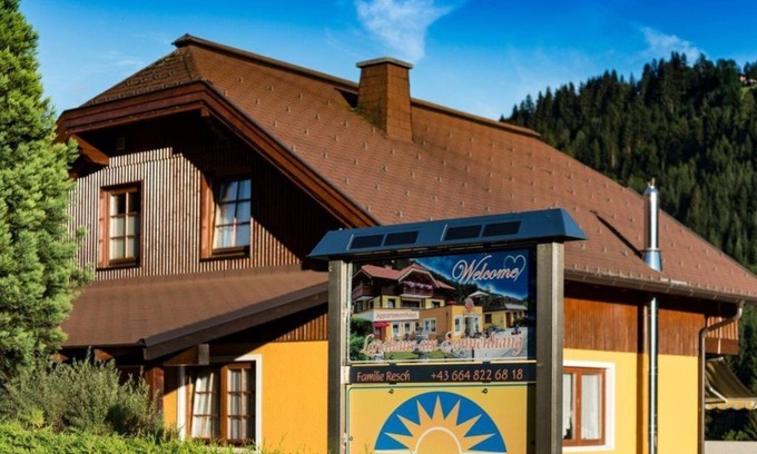 Schladming Apartment | Cozy Sun Chalet: Family-Friendly Cottage with Spa Amenities