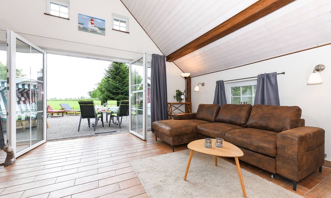 Wittmund House | Cozy Vacation Home Sternenklar in Buttforde Awaits You