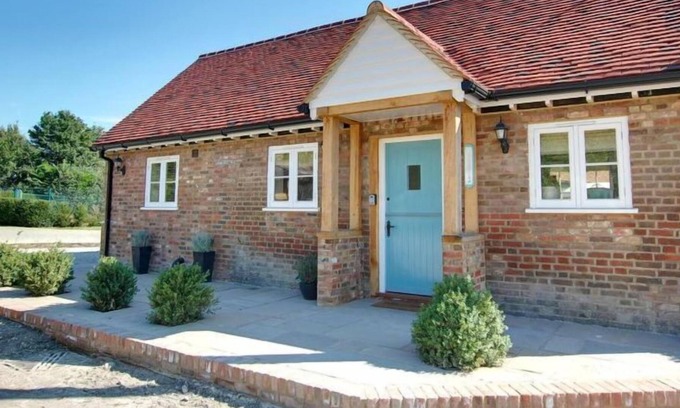 Linton House | Vacation home The Old Pump in Maidstone - 3 persons, 1 bedrooms