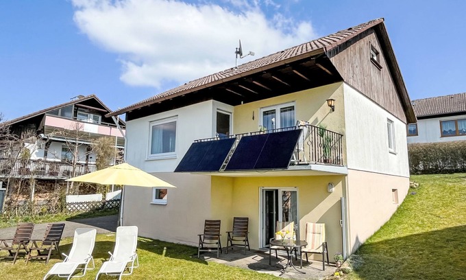 Loffingen House | Relax at Uhu Vacation Home with Lake Views and Spa