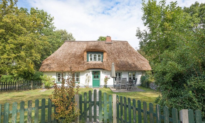 Ostenfeld House | Charming Holiday Home in Ostenfeld for Family Getaways