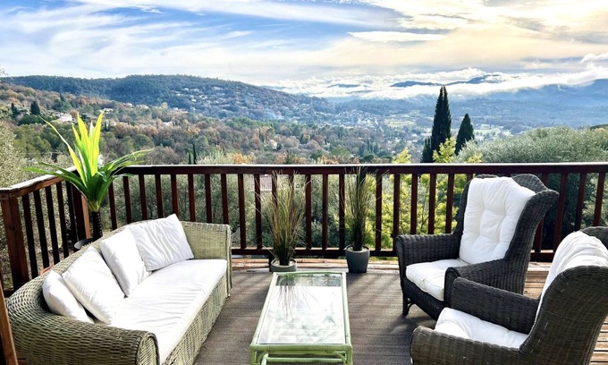 Montauroux House | Villa Robinson Belvedere: Mountain Views & Private Pool