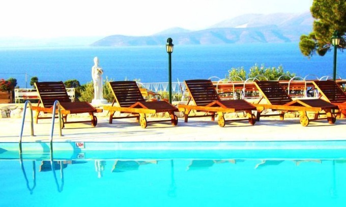 Sesi House | Vacation home Villa Agnanti in Marathonas - 26 persons, 10 bedrooms