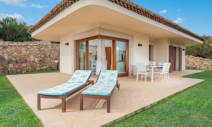 Capo d'Orso House | Villa Piana: Breathtaking Sea Views with Terrace & Garden