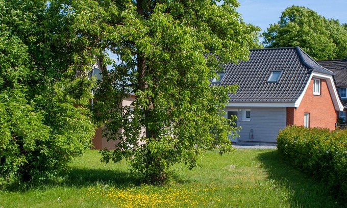 Kalubbe House | Wellness Oasis Retreat for 7 with Spa and Hot Tub