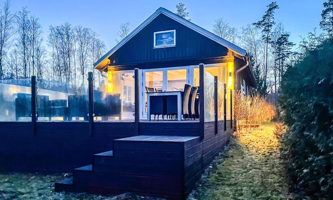 Osby House | Idyllic Wooden House by the Lake in Skåne - Perfect Retreat