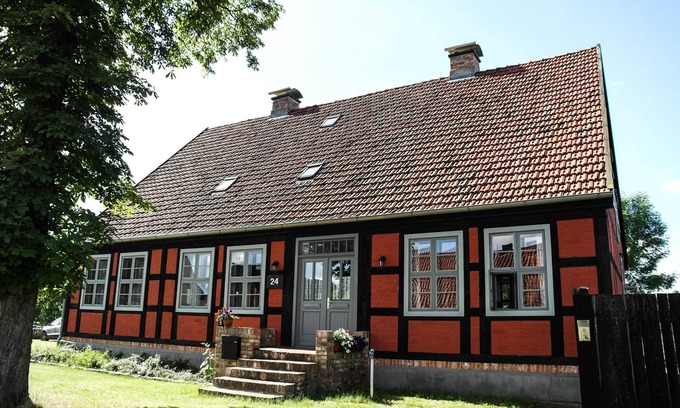 Vogelsang-Warsin Apartment | Relax in Historic Charm Near the Beach with Spa & Garden