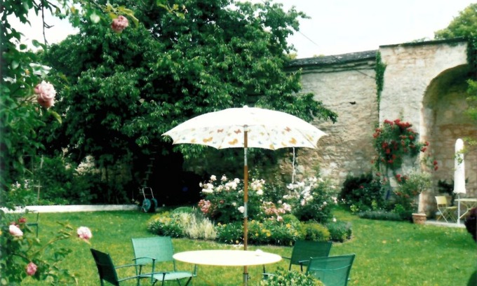 Eichstaett Apartment | Experience Historic Elegance on the City Wall