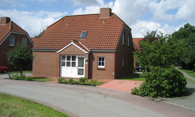 Ditzum Condo | Discover Romance in a Coastal Fishing Village Escape