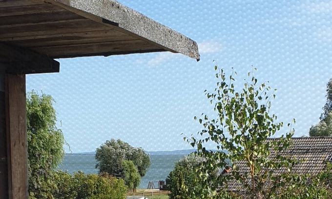 Altwarp House | Discover Altwarp: Oceanfront Retreat with 9.8/10 Rating