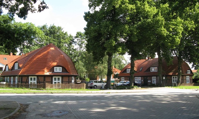 Schwerin Apartment | Discover the Kavaliershaus: Apartment "Tessa" with Lake View