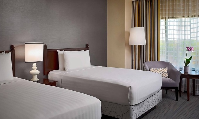 Gwinnett Place Resort | Discover Duluth: Family-Friendly Hotel with Pool Access