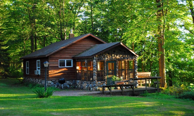 Birchwood Cabin | Memorable Getaways at a Cozy Northwoods Retreat