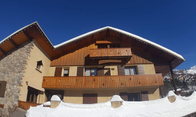 La Salle-les-Alpes Apartment | Discover Cozy Chalets in Serre Chevalier 1400