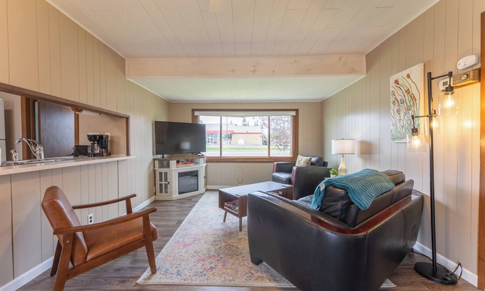 Ely House | Pet-Friendly Vacation Home with Cozy Patio & 9.8 Rating