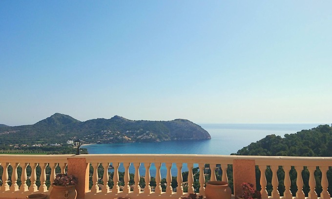 Capdepera House | Idyllic Getaway with Ocean View and Private Pool